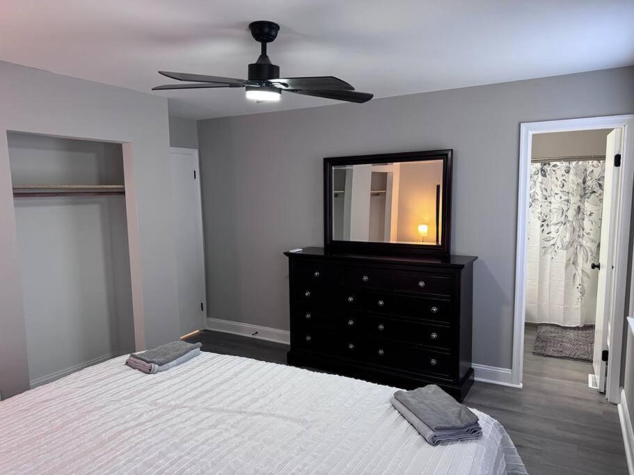 Apartment 3 Bedroom Town