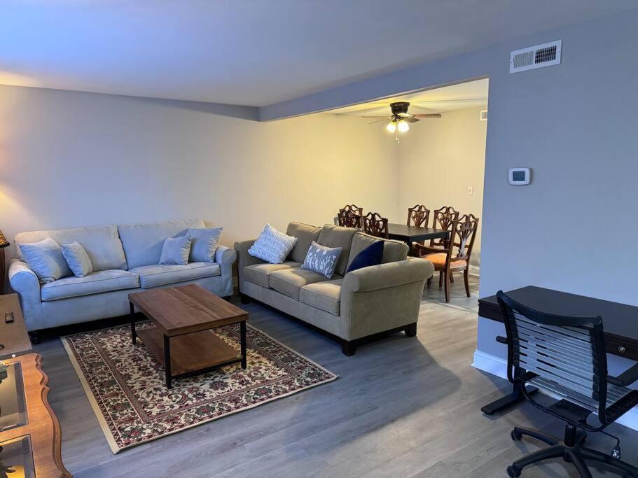 Apartment 3 Bedroom Town Charlotte