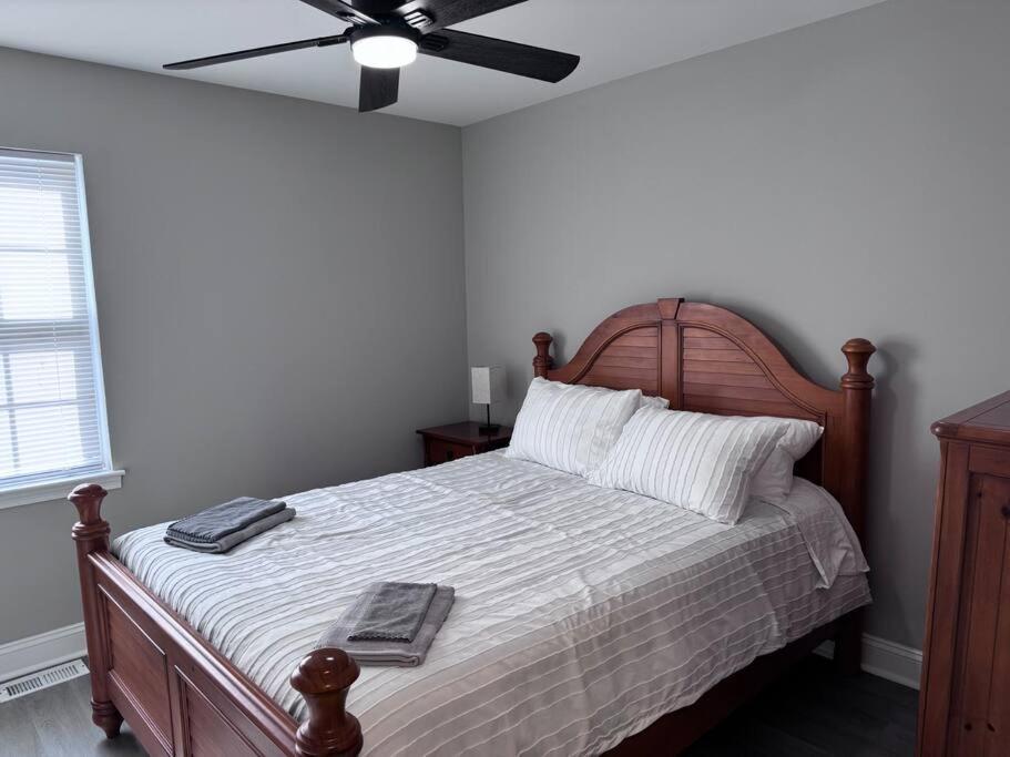 3 Bedroom Town * Charlotte