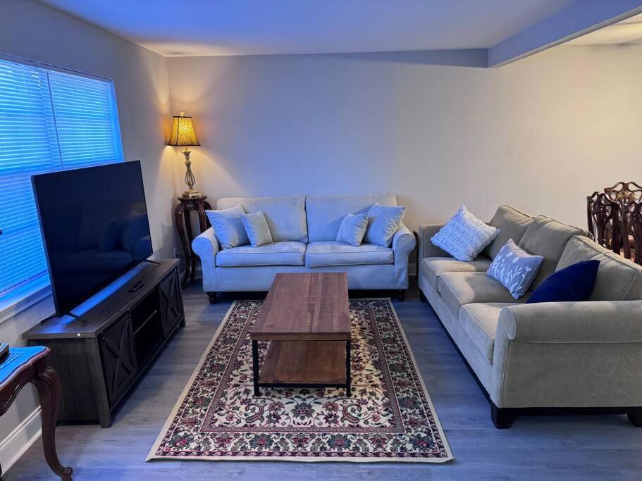 3 Bedroom Town Apartment Charlotte