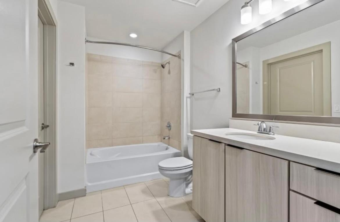 Luxury With Private Balcony And Amazing Views