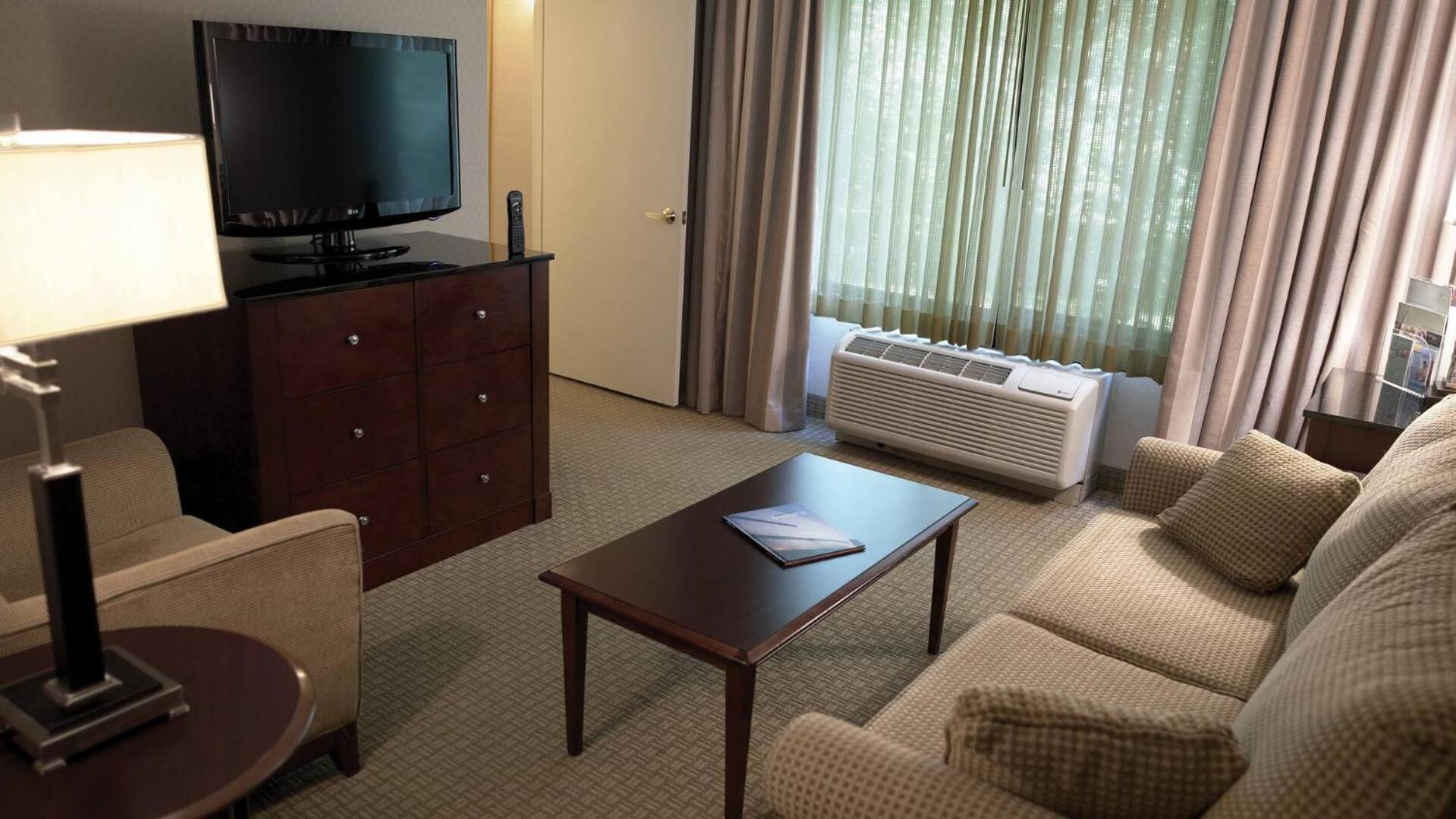 Doubletree By Hilton Airport 4*