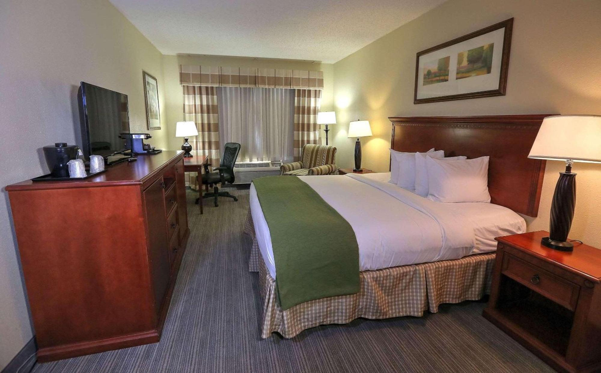 Country & By Radisson, I-85 Airport, Nc Hotel