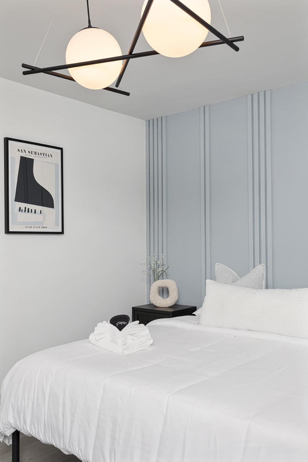 Large Modern King Beds Near Dwtn Patio Holiday home *