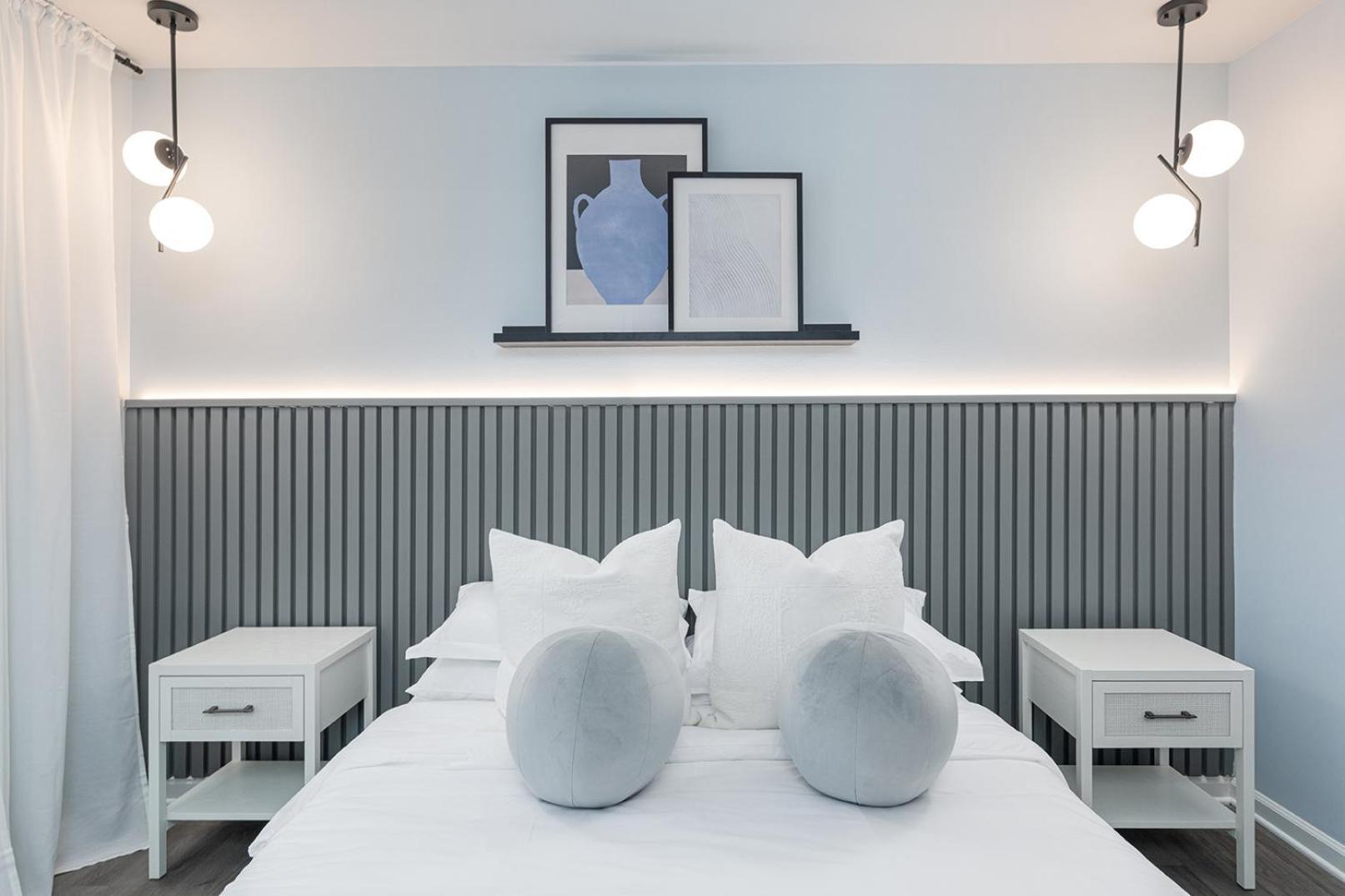 Large Modern King Beds Near Dwtn Patio