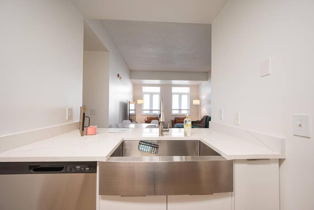 Apartment Qc Style And Comfort *
