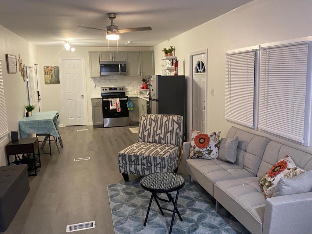 Emmar Blue & Fishing Holiday home Charlotte