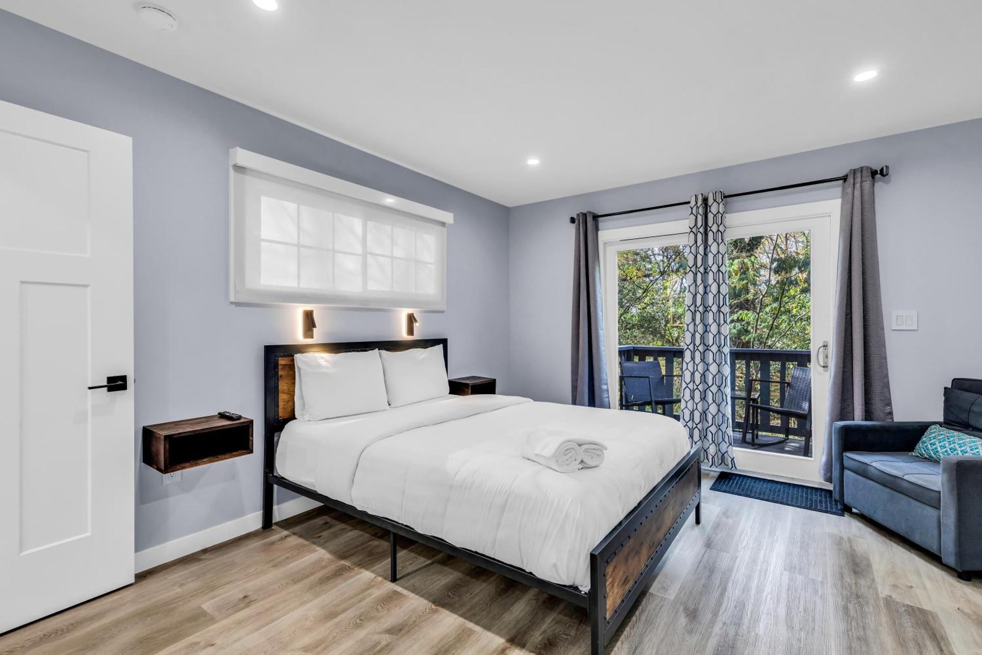 Luxury 3br House In *
