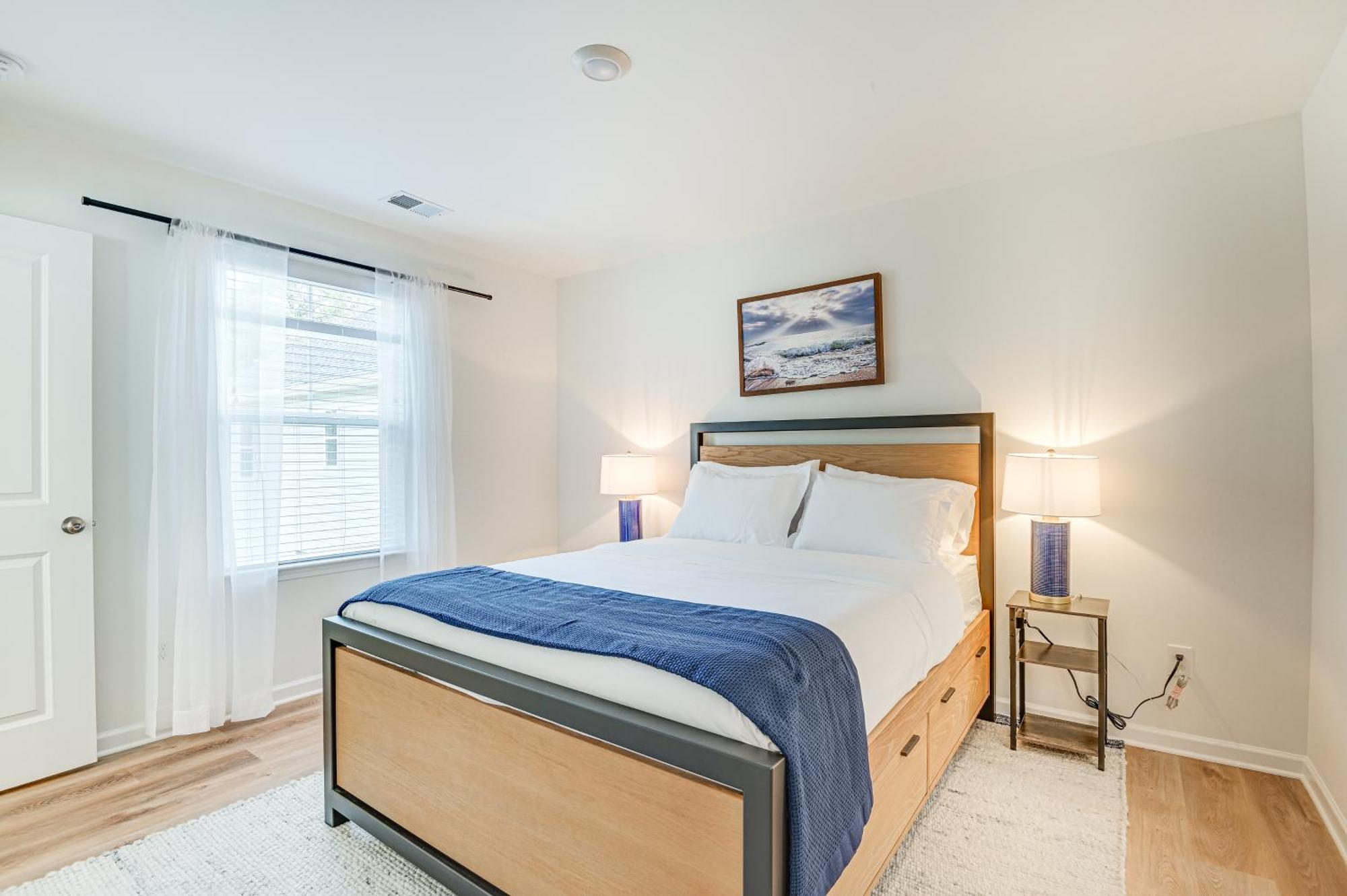 Charming Townhome 6 Mi To Downtown! * Charlotte