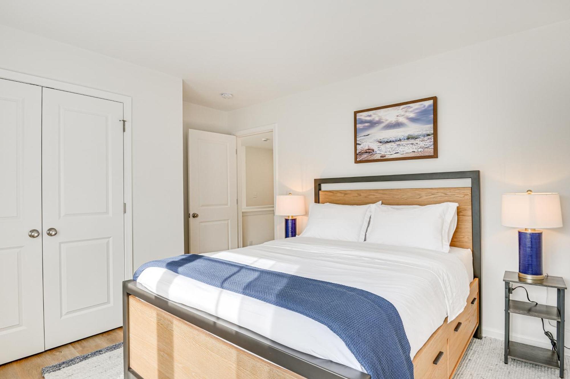 Holiday home Charming Townhome 6 Mi To Downtown! *