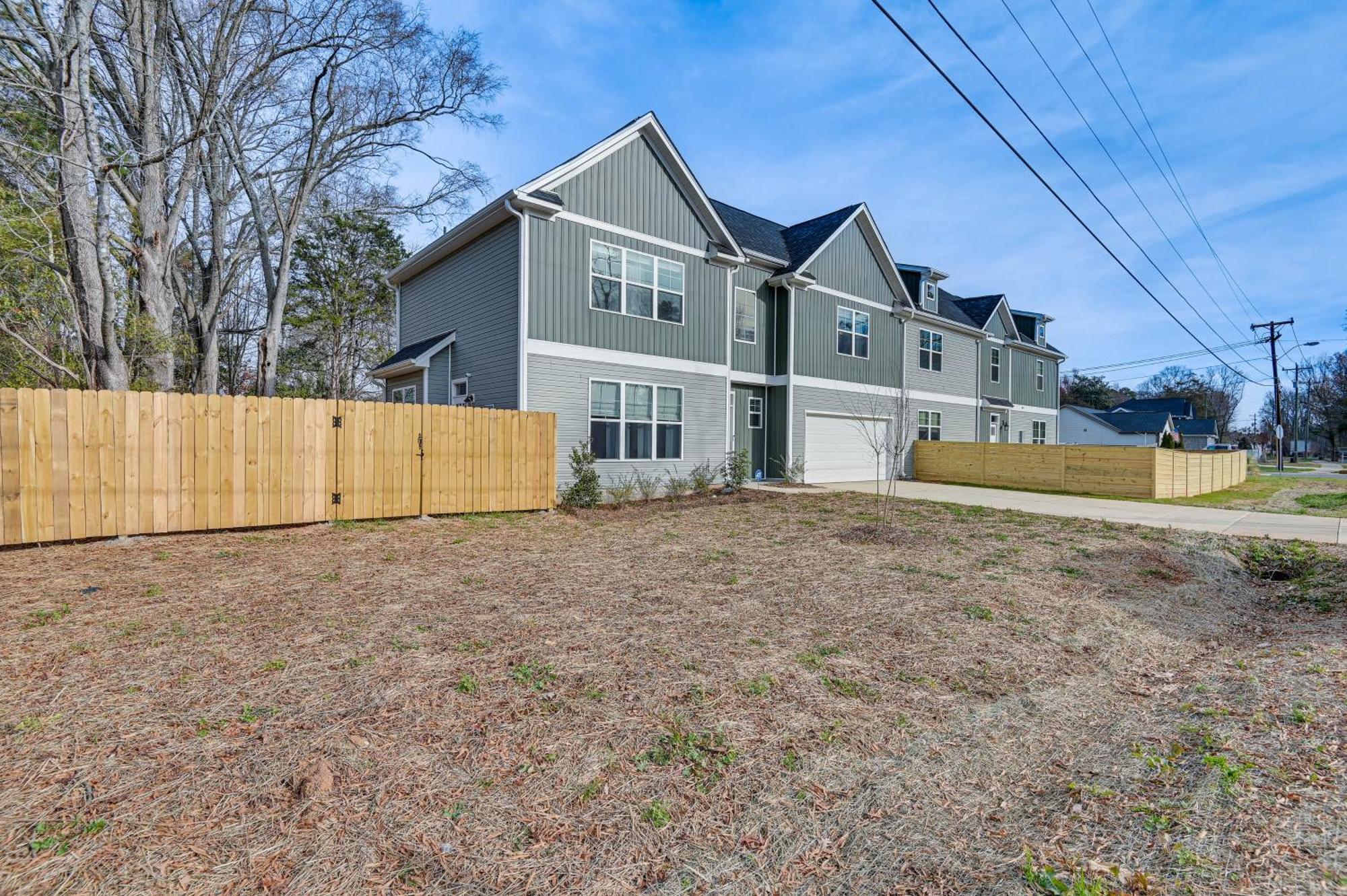 Holiday home Charming Townhome 6 Mi To Downtown!