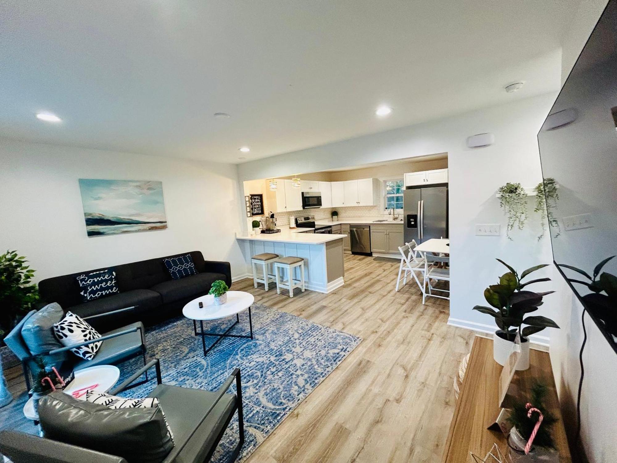 Holiday home Modern Near Uptown Clt, Airport And Charlotte