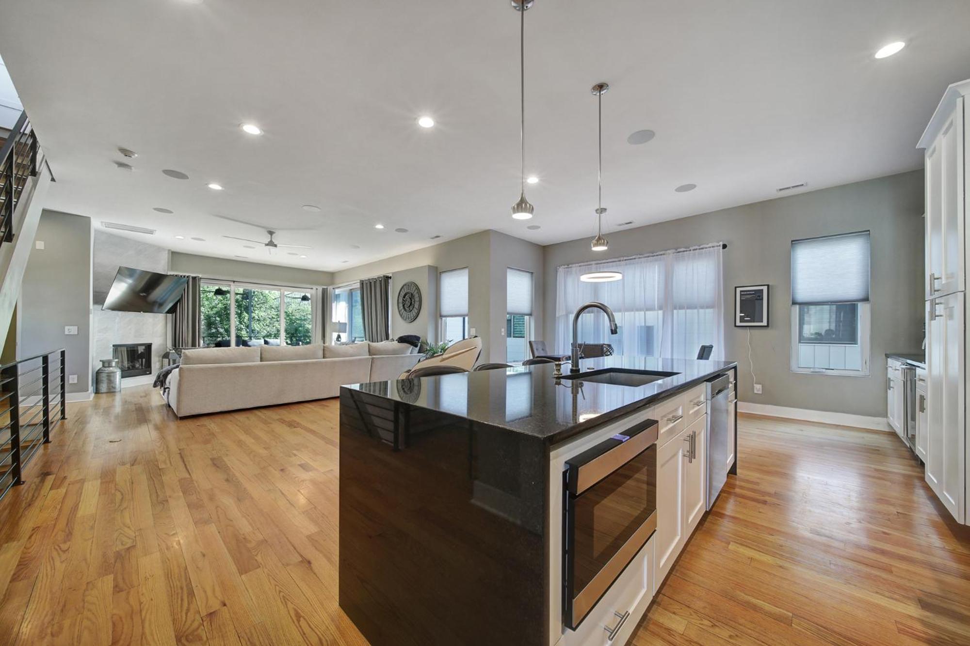 906 Westbrook B Views Rooftop Hot Tub And Short Walk To Stadium Holiday home Charlotte