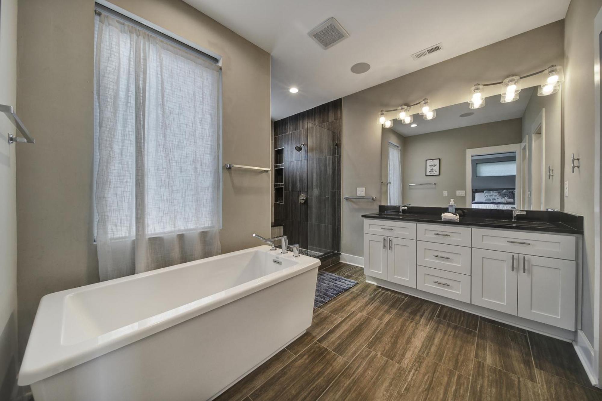 906 Westbrook B Views Rooftop Hot Tub And Short Walk To Stadium *