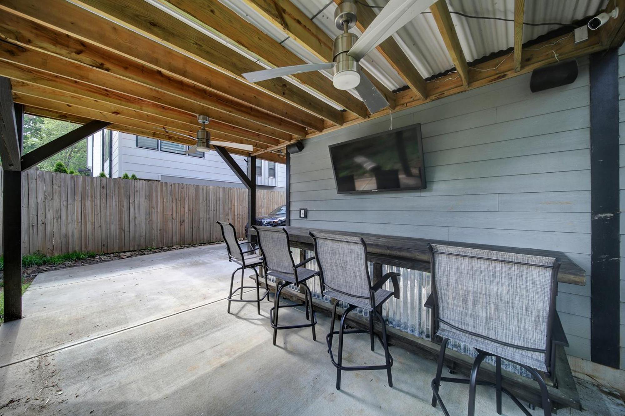 906 Westbrook B Views Rooftop Hot Tub And Short Walk To Stadium Holiday home