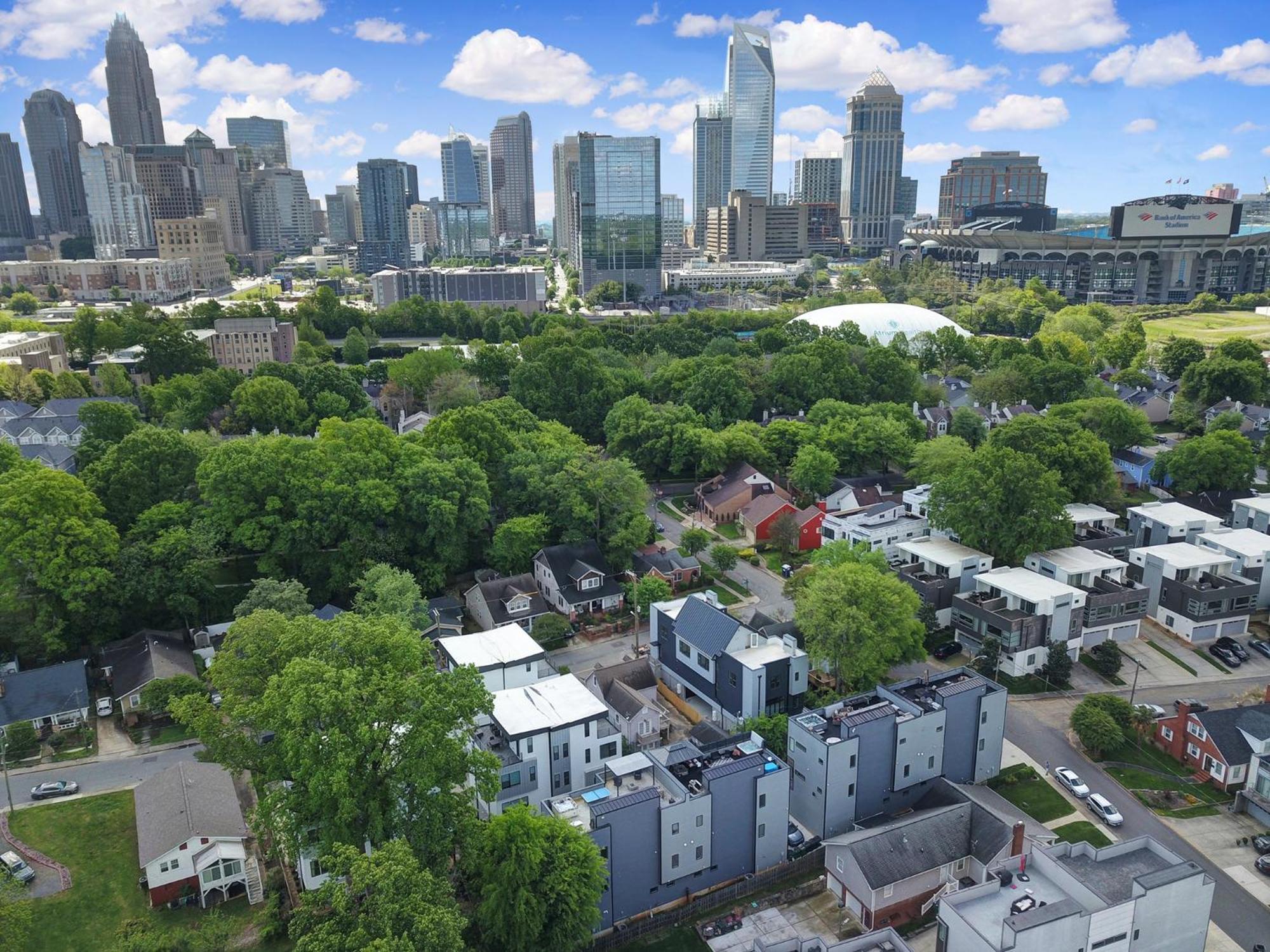 906 Westbrook B Views Rooftop Hot Tub And Short Walk To Stadium Charlotte