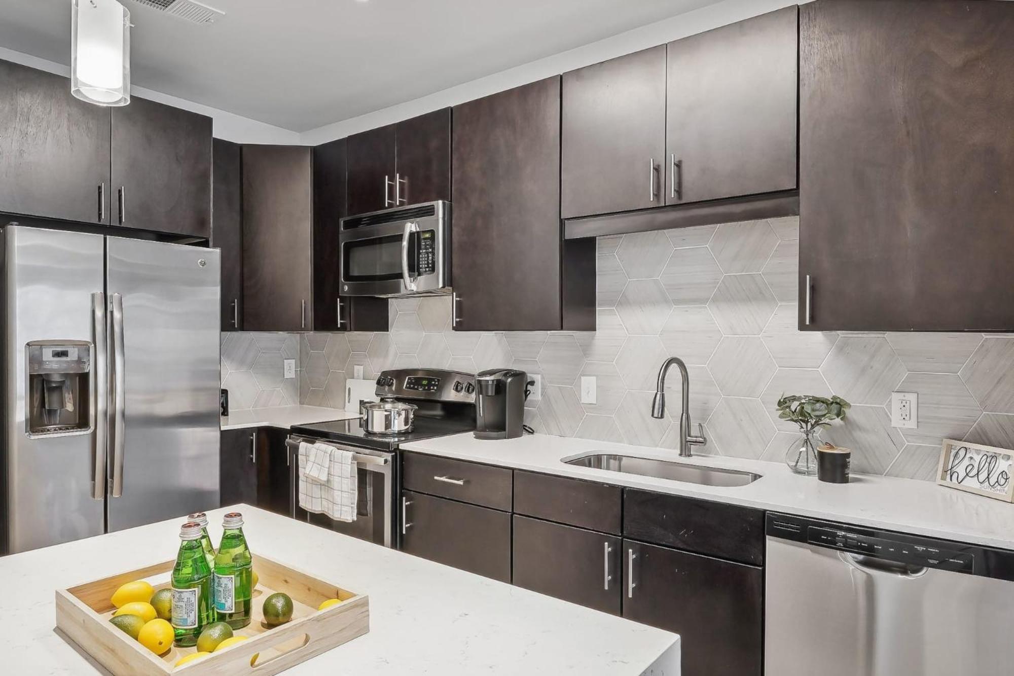 Apartment Premium And At Midtown 205 In