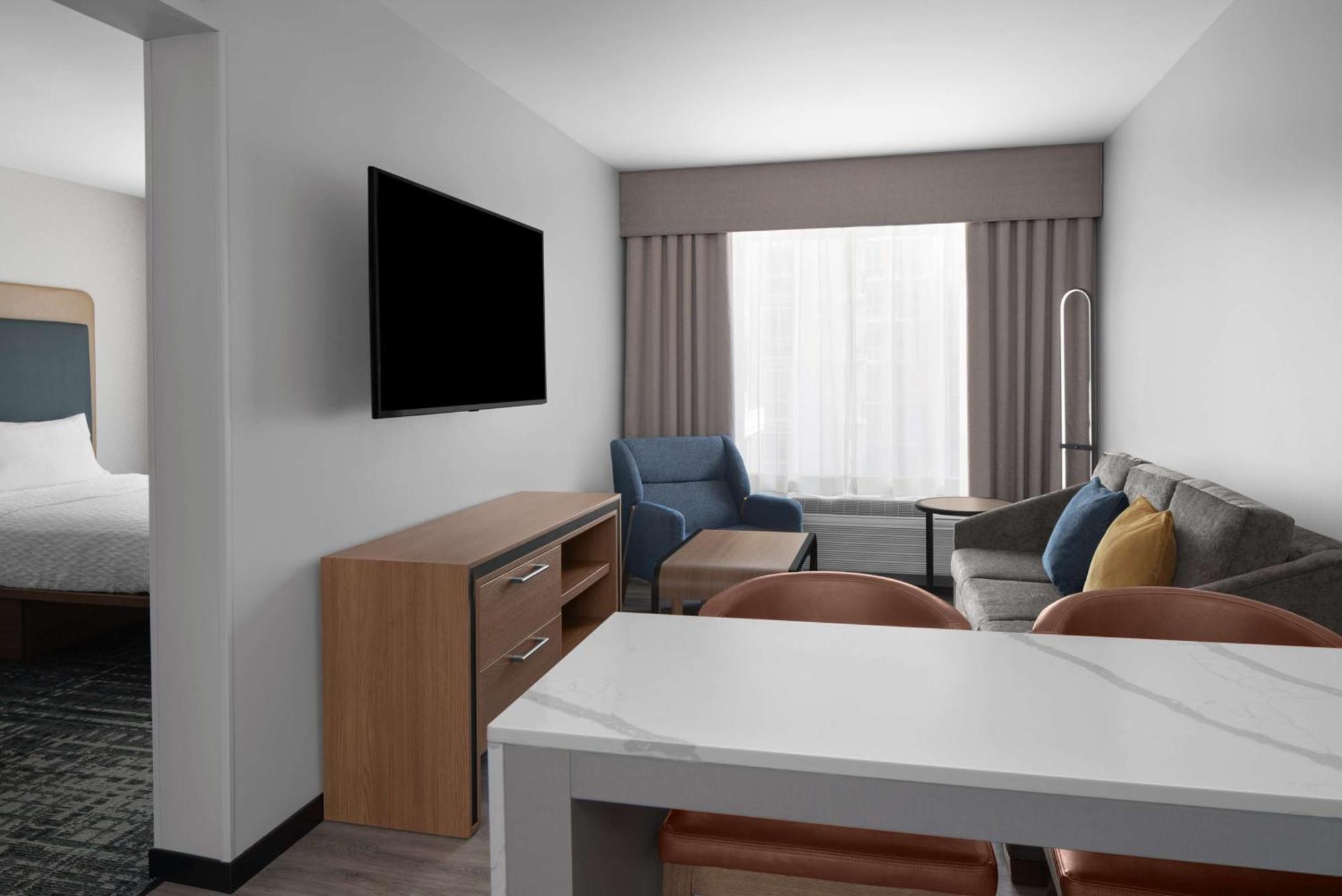 Homewood By Hilton Uptown First Ward 3*
