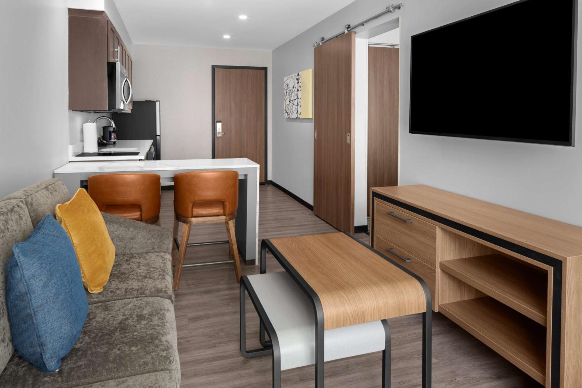Hotel Homewood By Hilton Uptown First Ward 3*