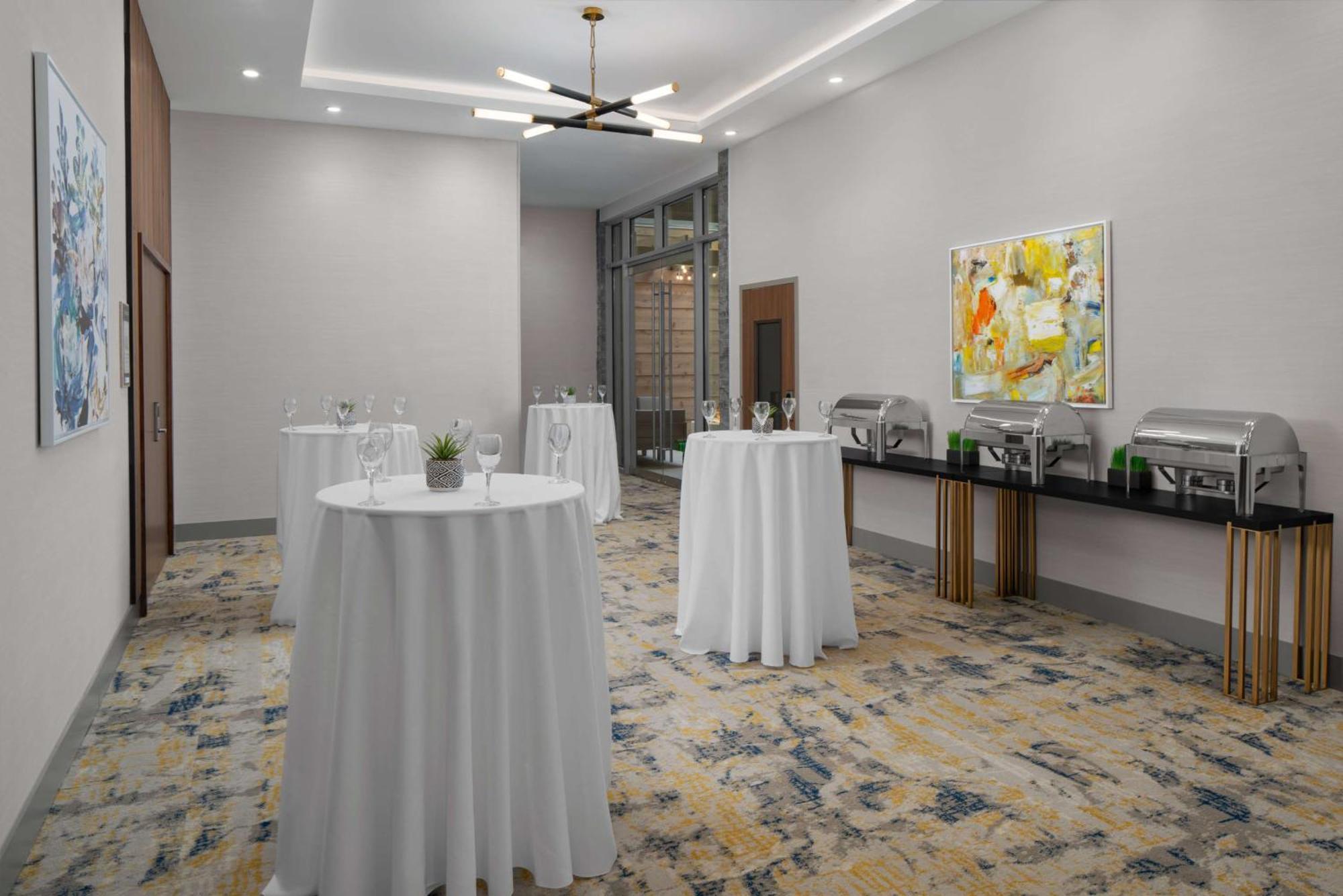 Hotel Homewood By Hilton Uptown First Ward Charlotte
