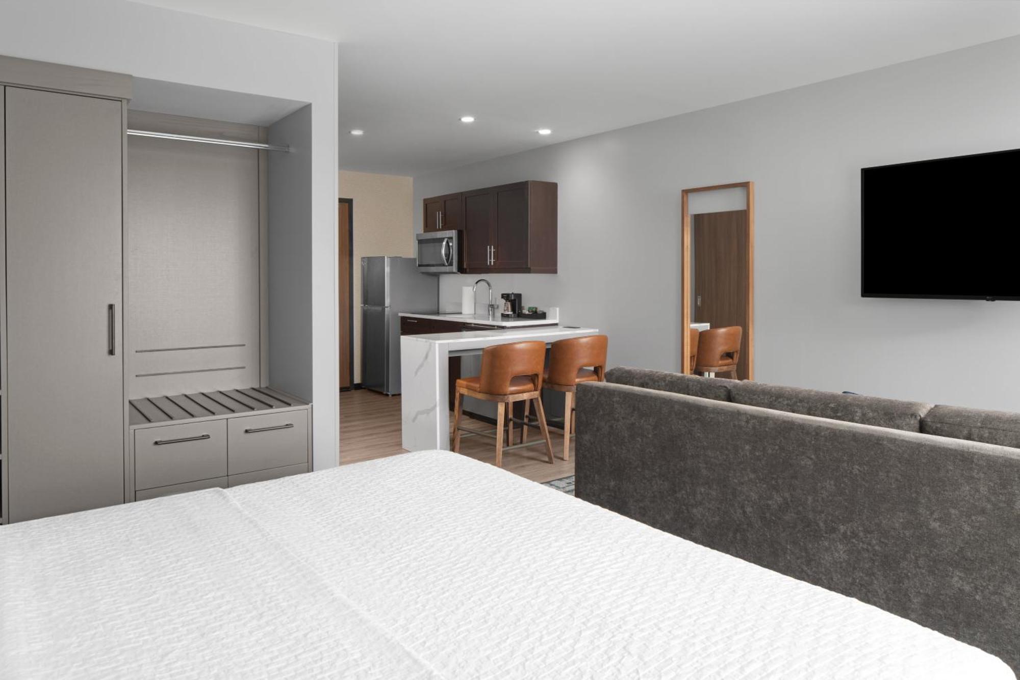 Homewood By Hilton Uptown First Ward Hotel 3*