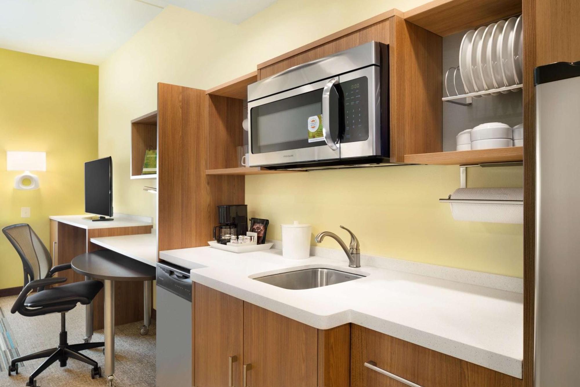 Home2 By Hilton Airport Charlotte