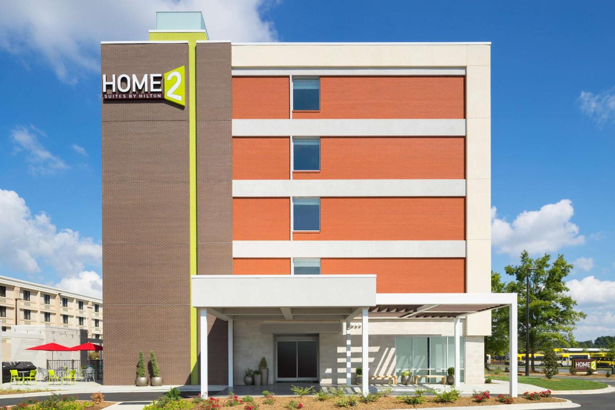 Home2 By Hilton Airport Hotel 3*
