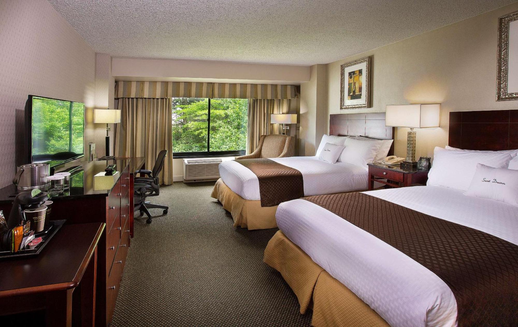 Doubletree By Hilton Airport 4*