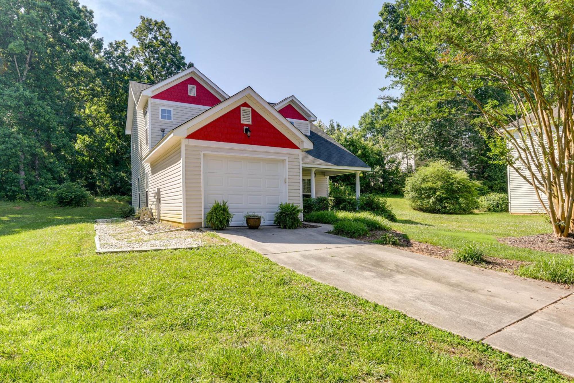 Holiday home About 9 Mi To Bank Of America Stadium! *