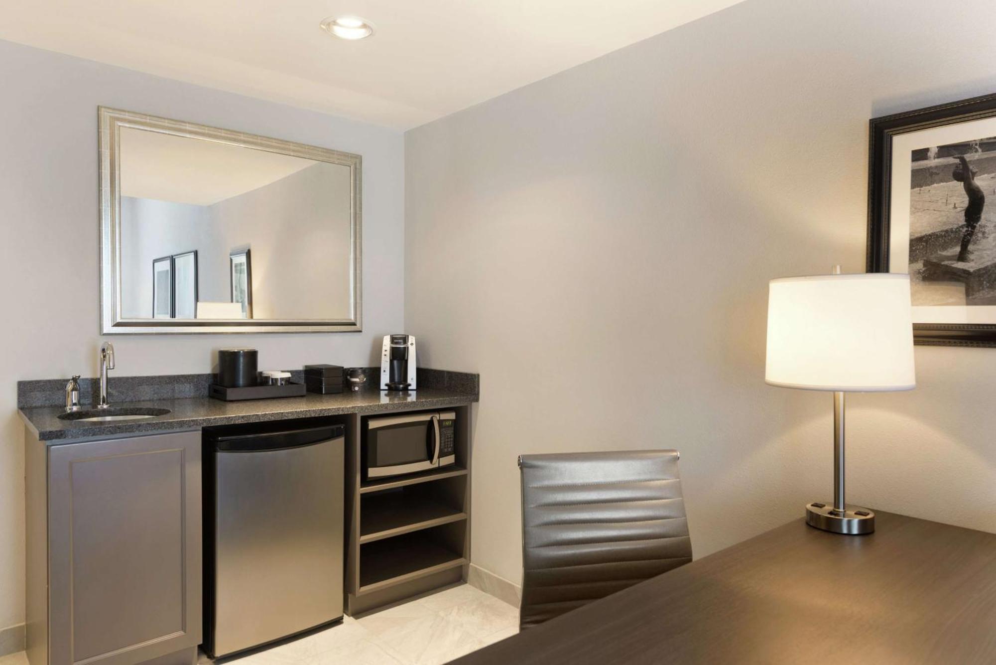 Embassy Charlotte/ayrsley Hotel