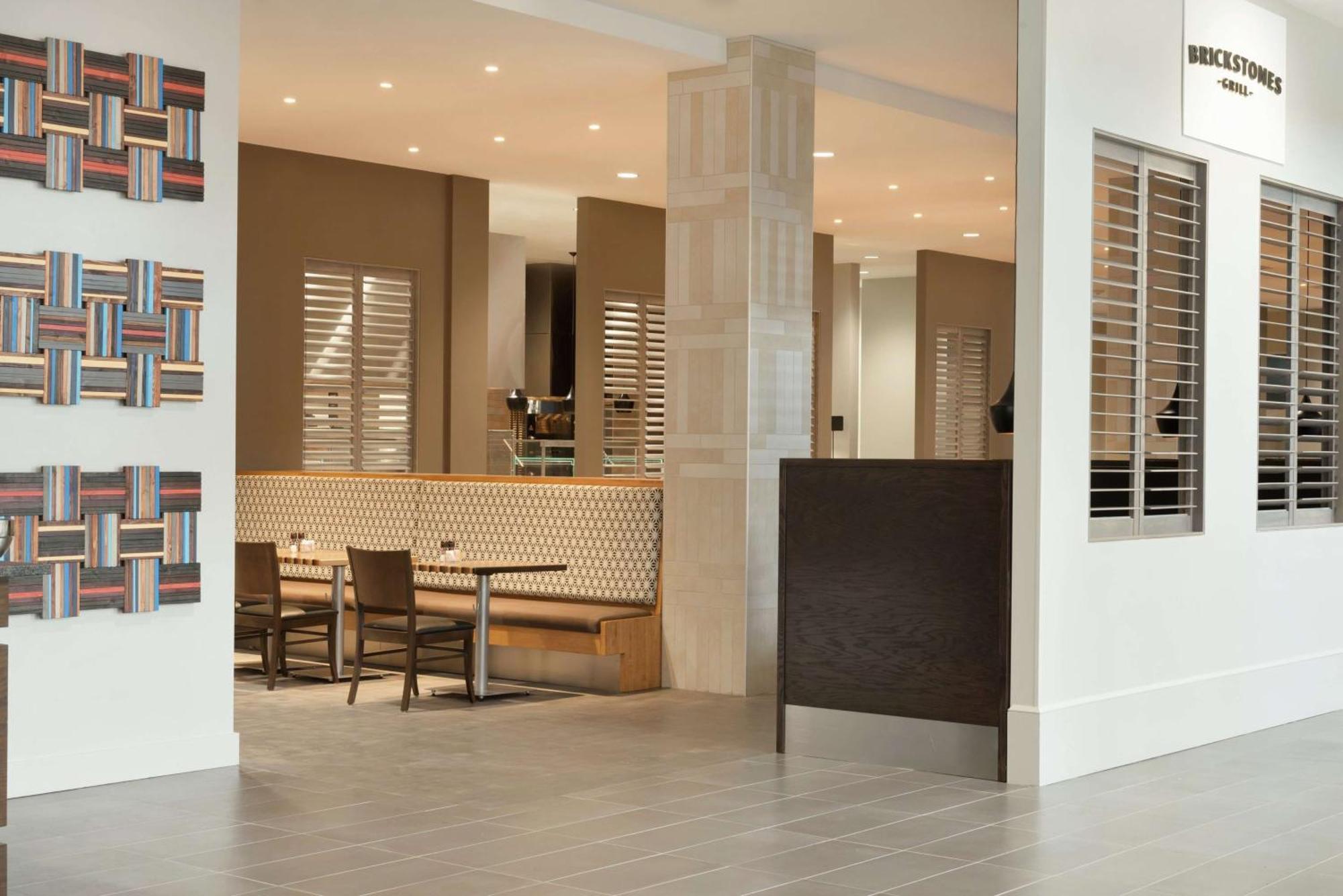 Hotel Embassy Charlotte/ayrsley