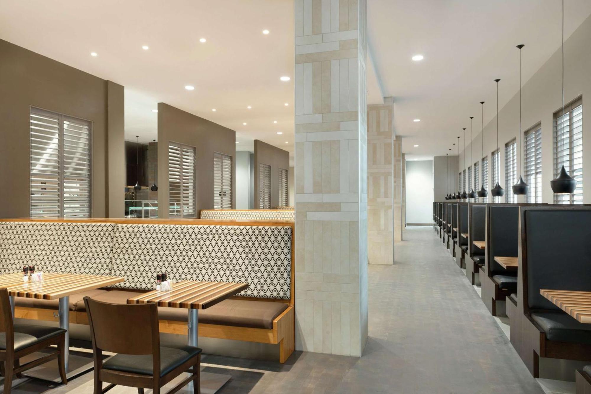 Hotel Embassy Charlotte/ayrsley Charlotte