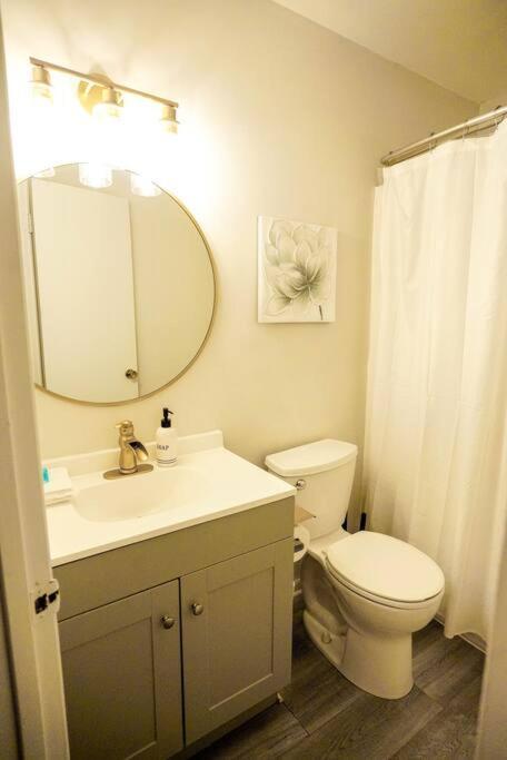 3 Bedroom Townhome Minutes To Uptown Charlotte