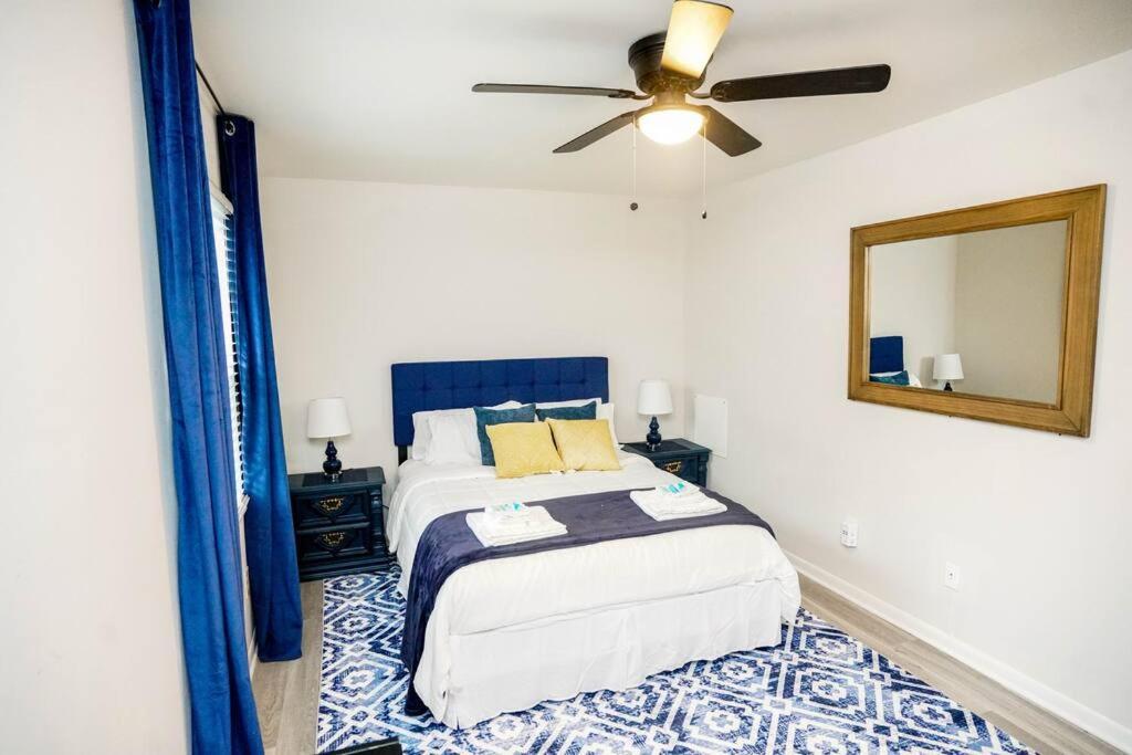 Holiday home 3 Bedroom Townhome Minutes To Uptown Charlotte