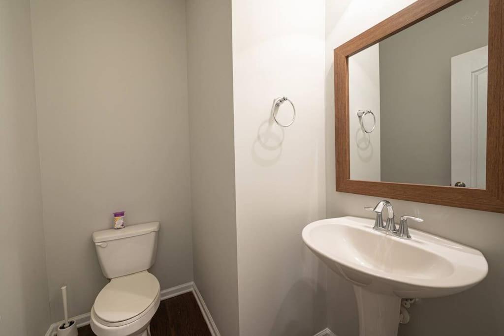 Apartment 3bdrm W/ Kingbed_pool_wi-fi-private Charlotte