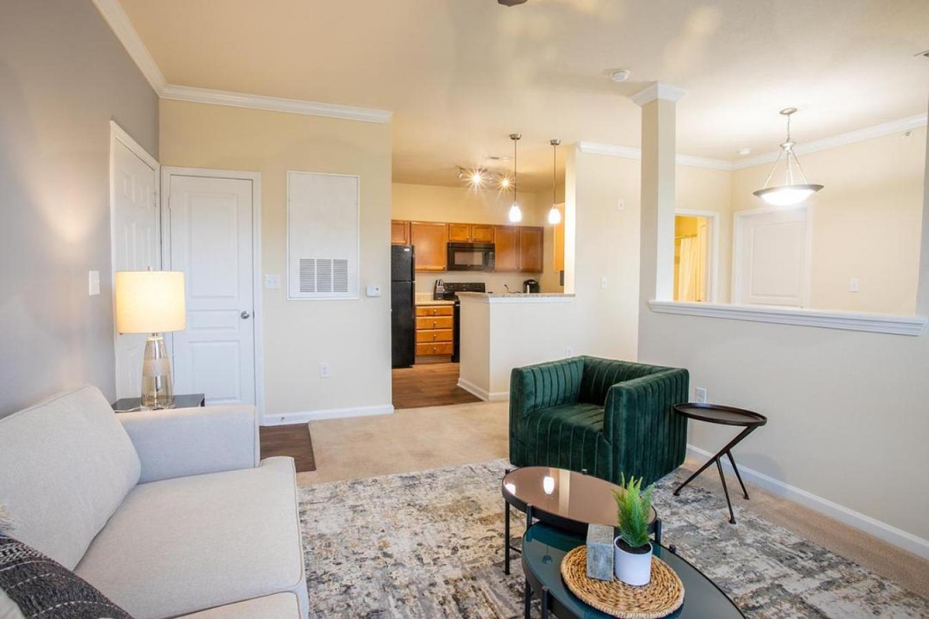 Landing - Modern With Amazing Amenities