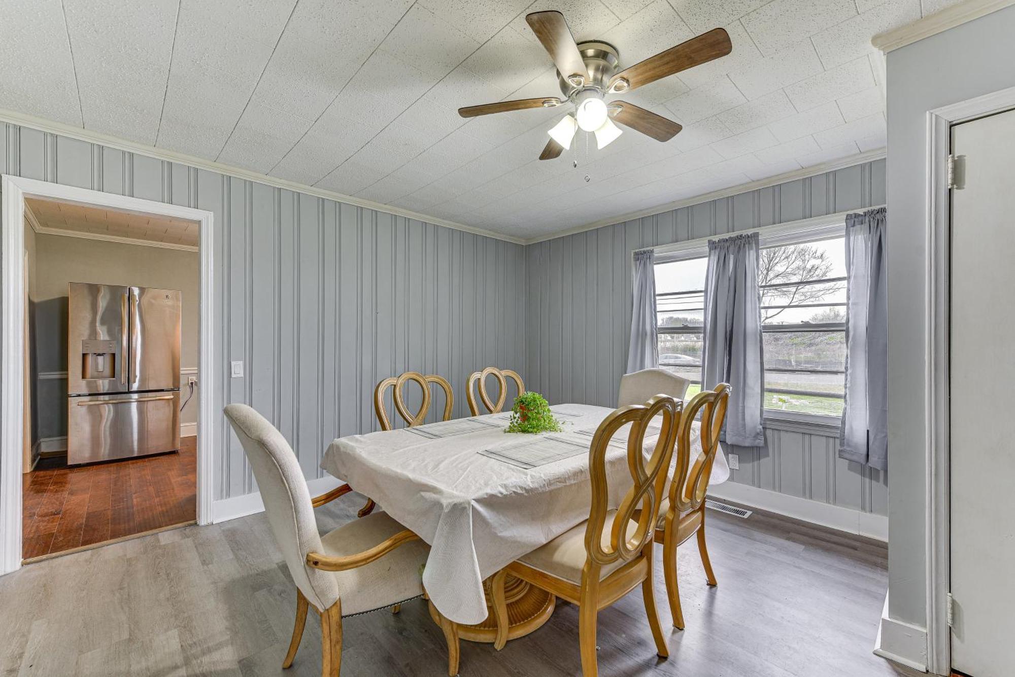 Holiday home Cozy With Fire Pit About 6 Mi To Uptown! *