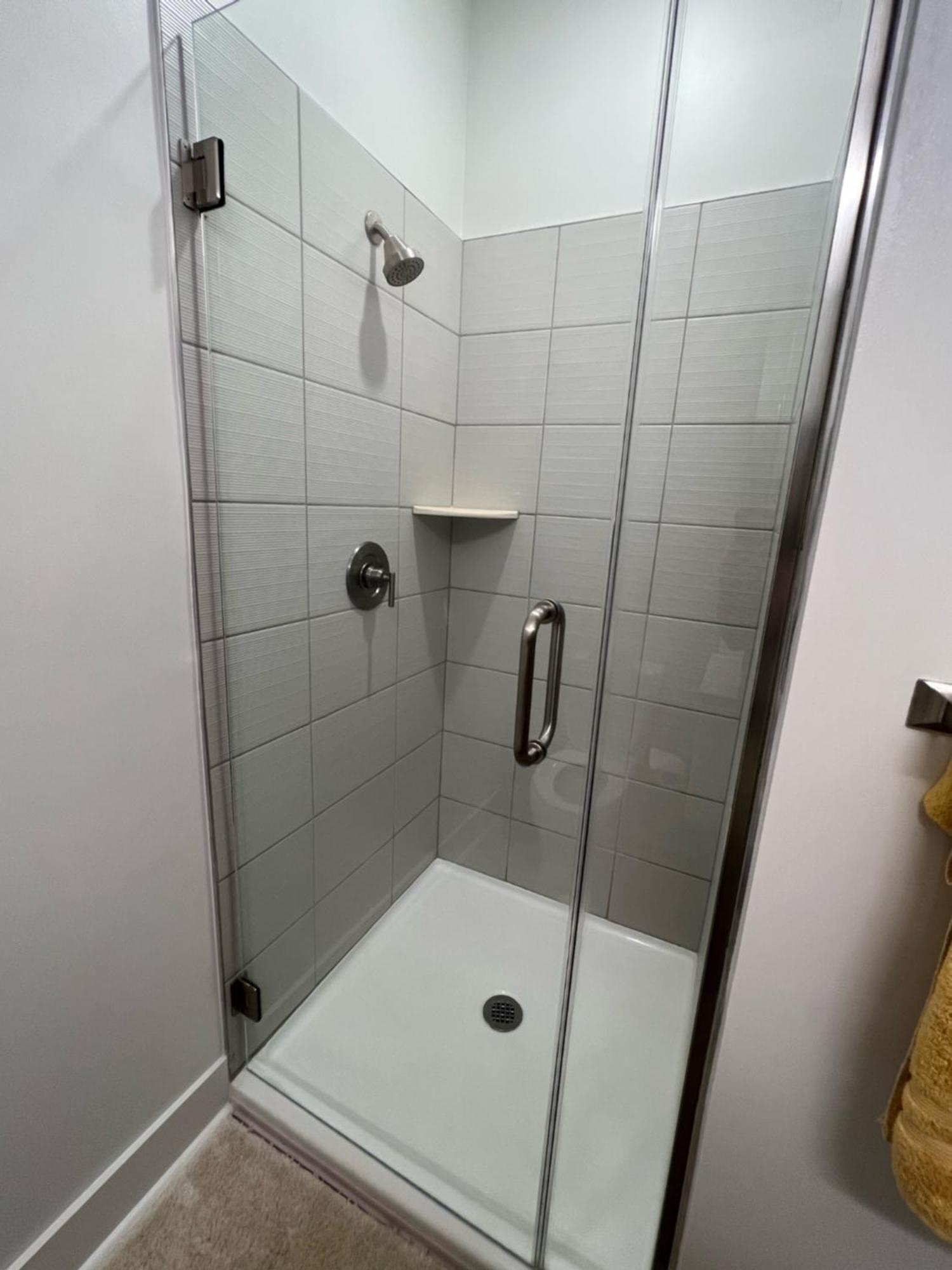 Apartment, Queen Bed, Wifi, Kitchen, Washer & Dryer In * Charlotte