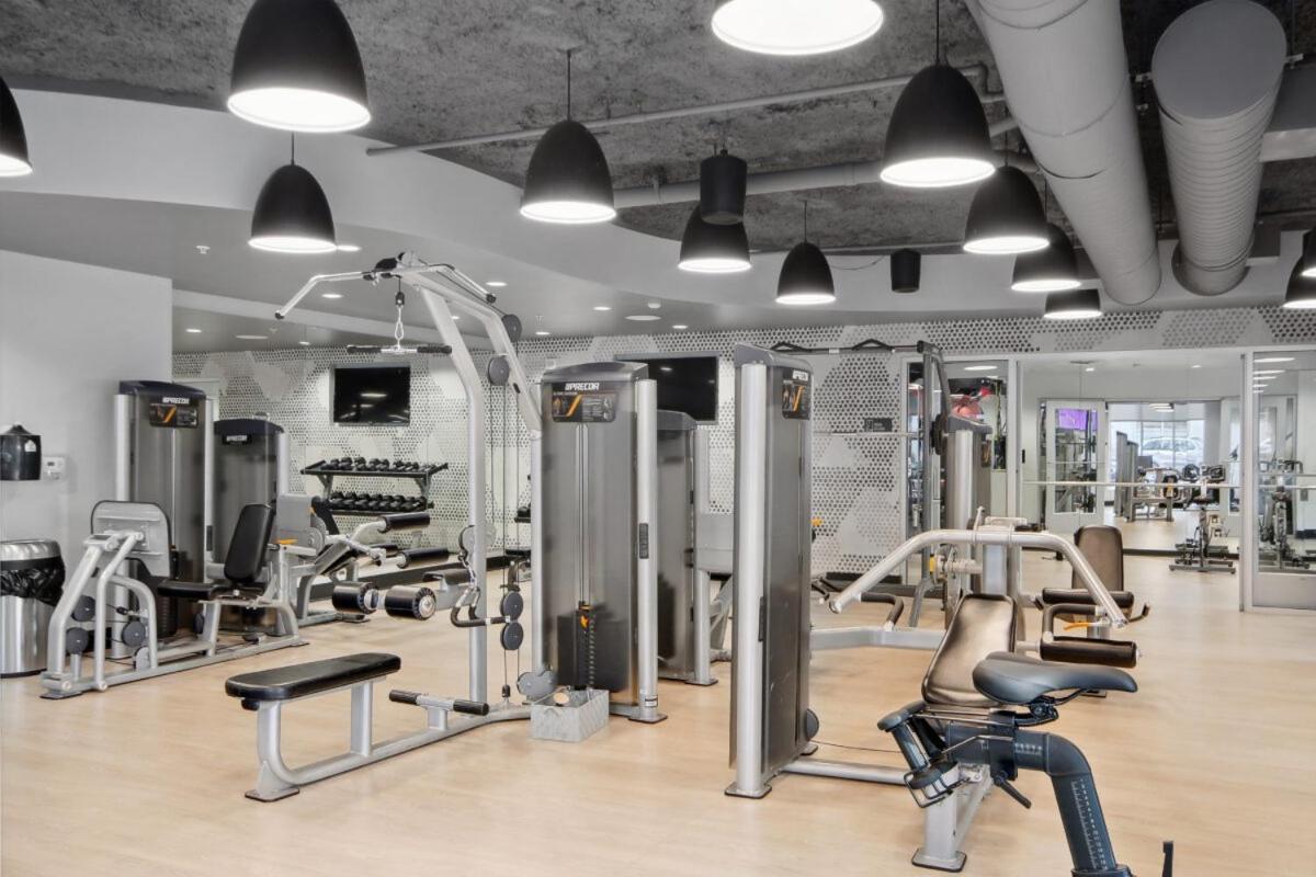 Uptown Fully Furnished 2br Apts *