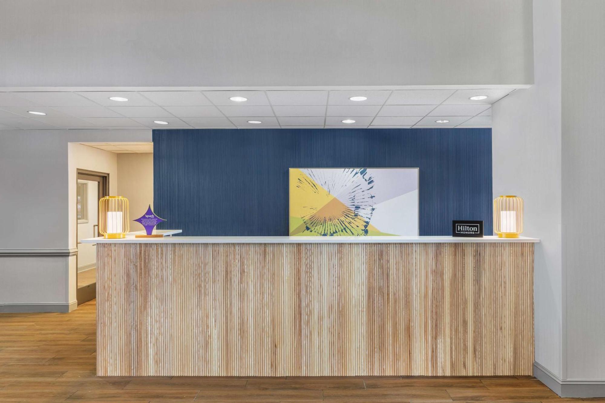 Spark By Hilton Tyvola I-77 Charlotte