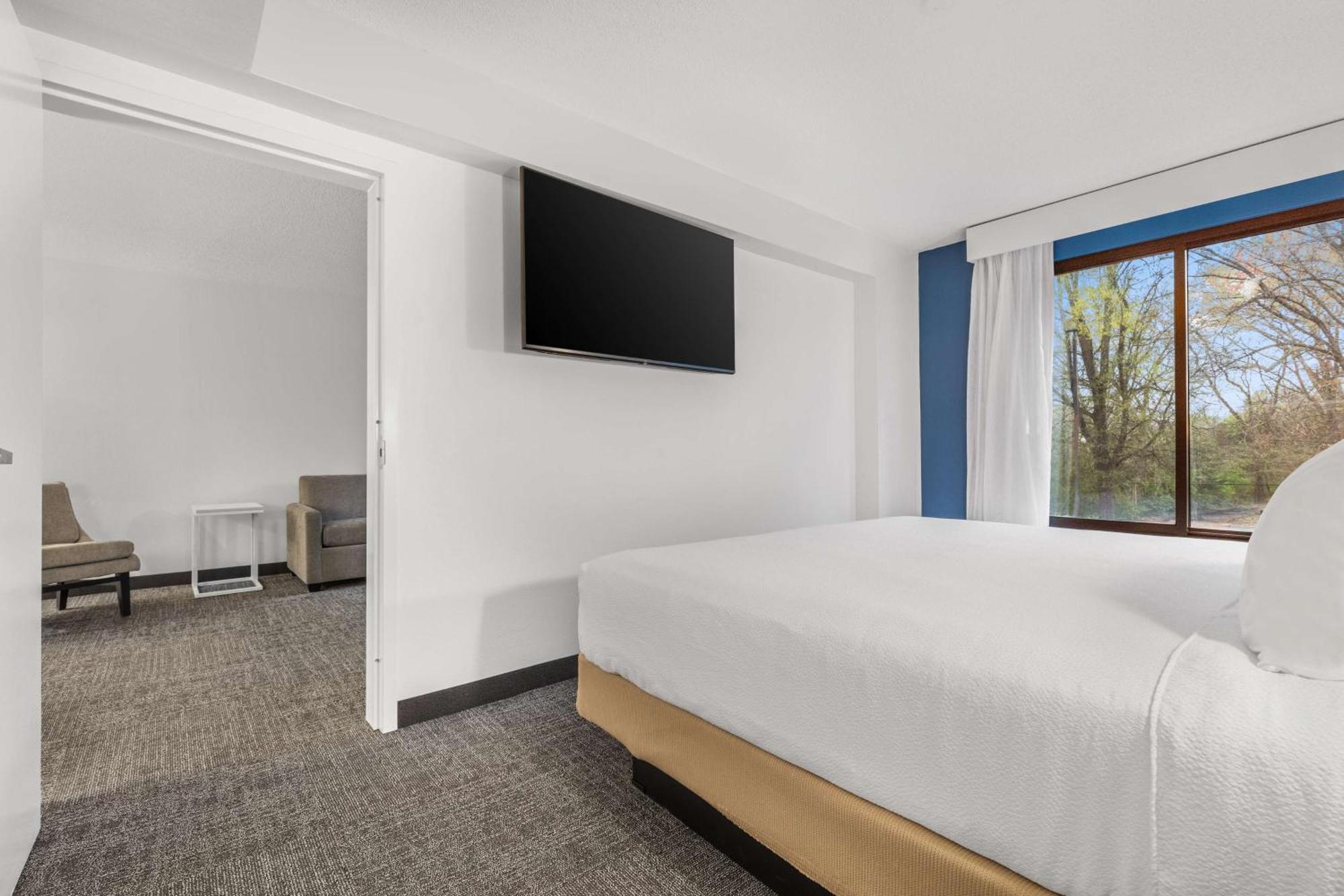 Spark By Hilton Tyvola I-77 Hotel
