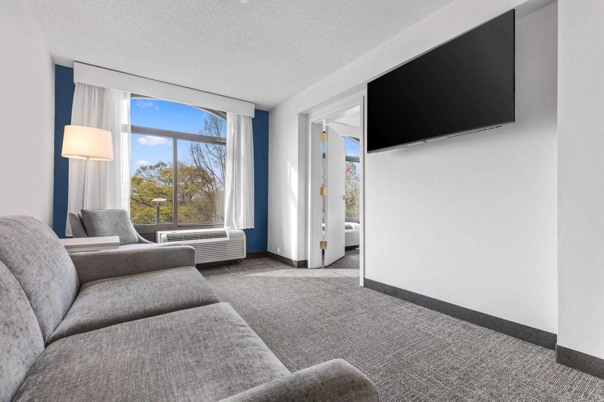 Spark By Hilton Tyvola I-77 Hotel Charlotte