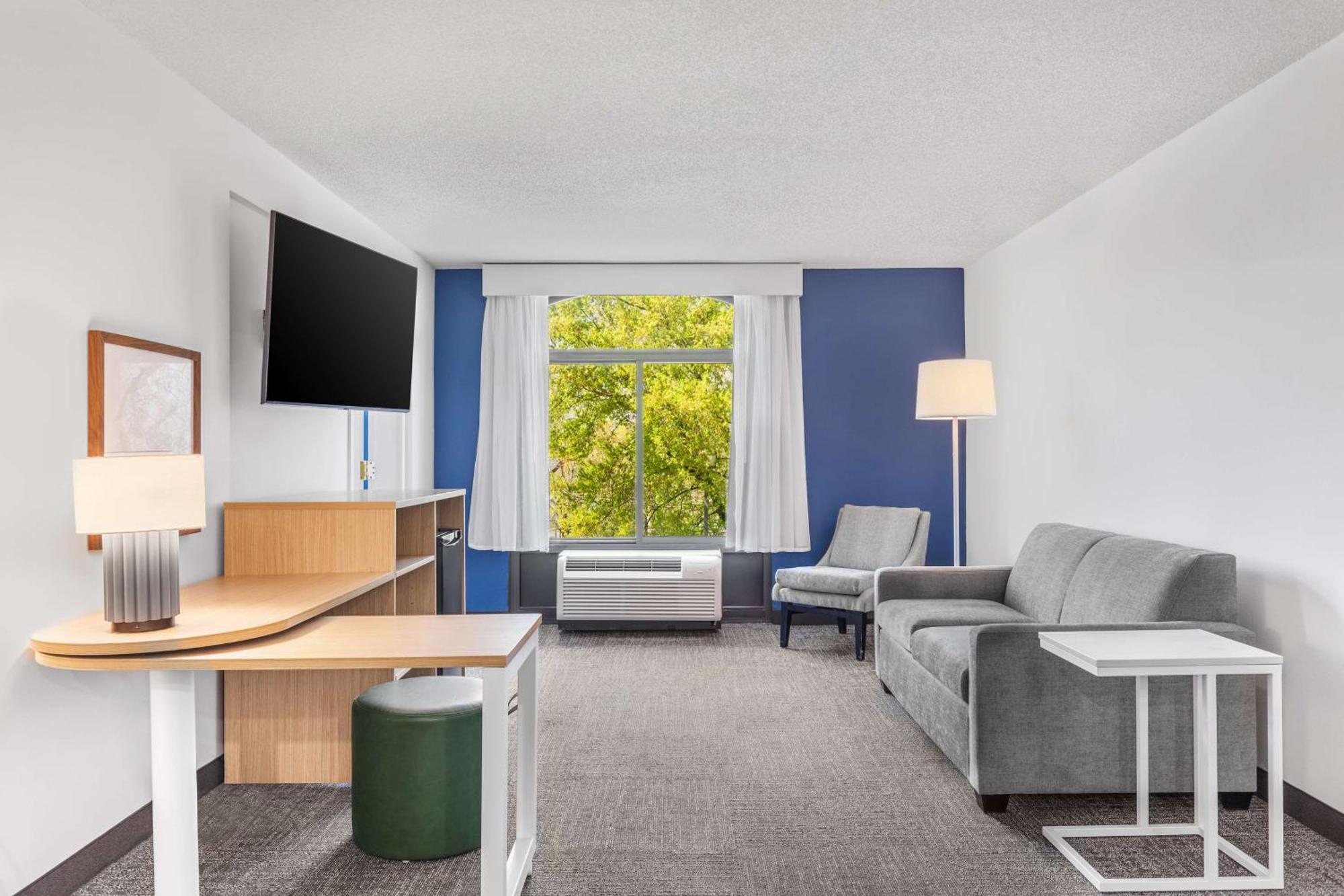 Hotel Spark By Hilton Tyvola I-77