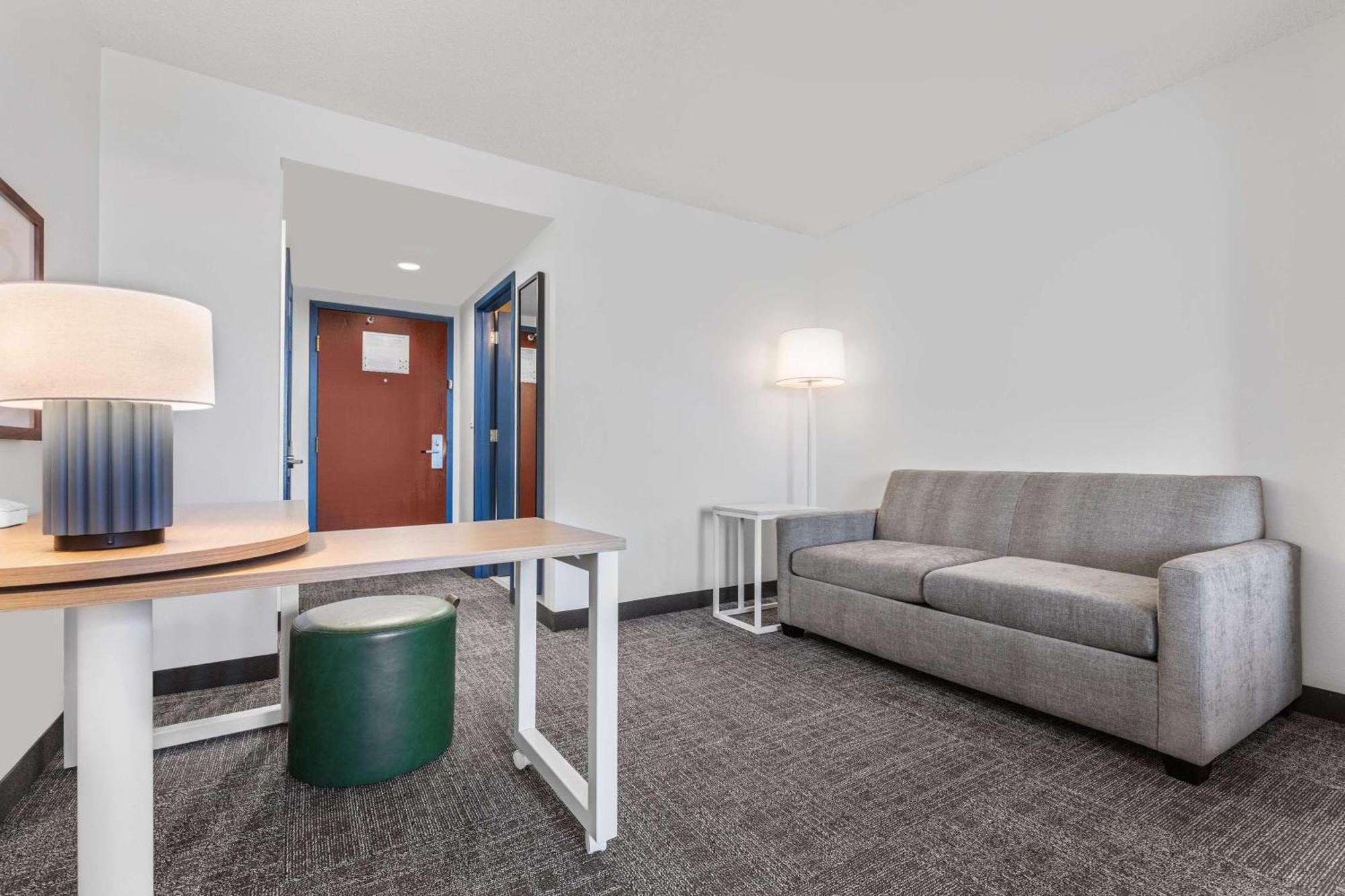 Hotel Spark By Hilton Tyvola I-77 Charlotte
