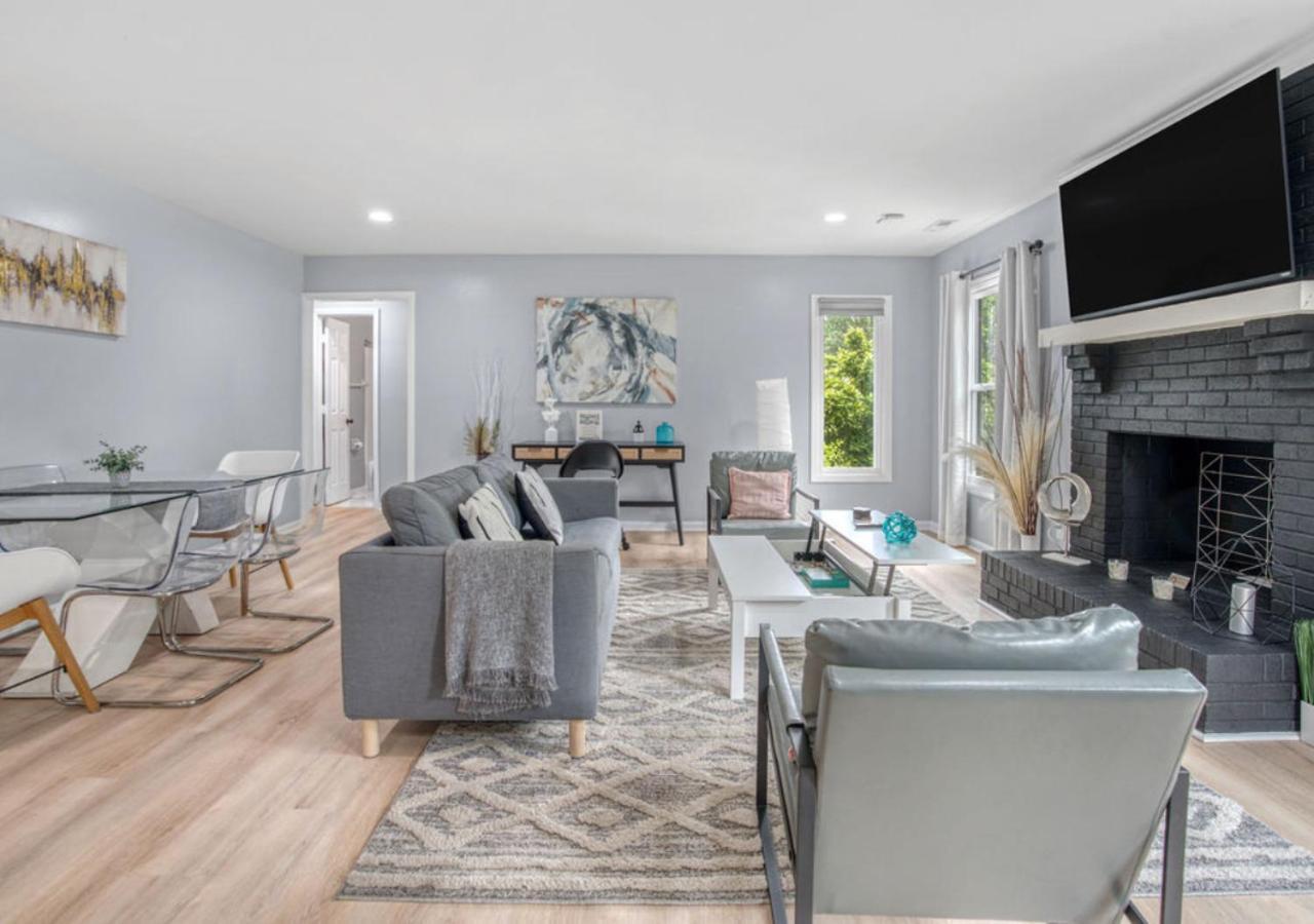 Stylish Near Uptown, Unc, And More! Charlotte