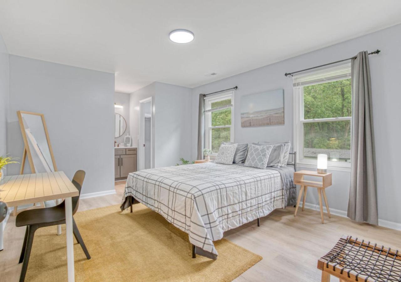 Stylish Near Uptown, Unc, And More! * Charlotte