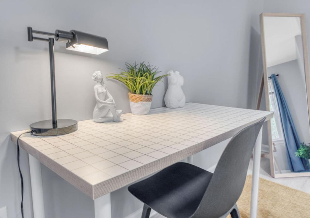 Stylish Near Uptown, Unc, And More! Holiday home Charlotte