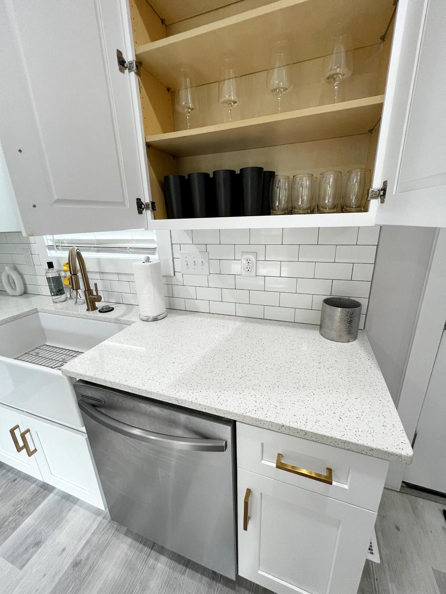 Luxury Living 3br/2.5ba Clt Holiday home