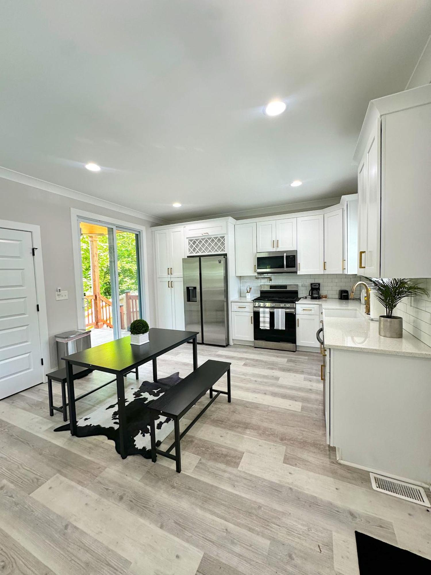 Holiday home Luxury Living 3br/2.5ba Clt *