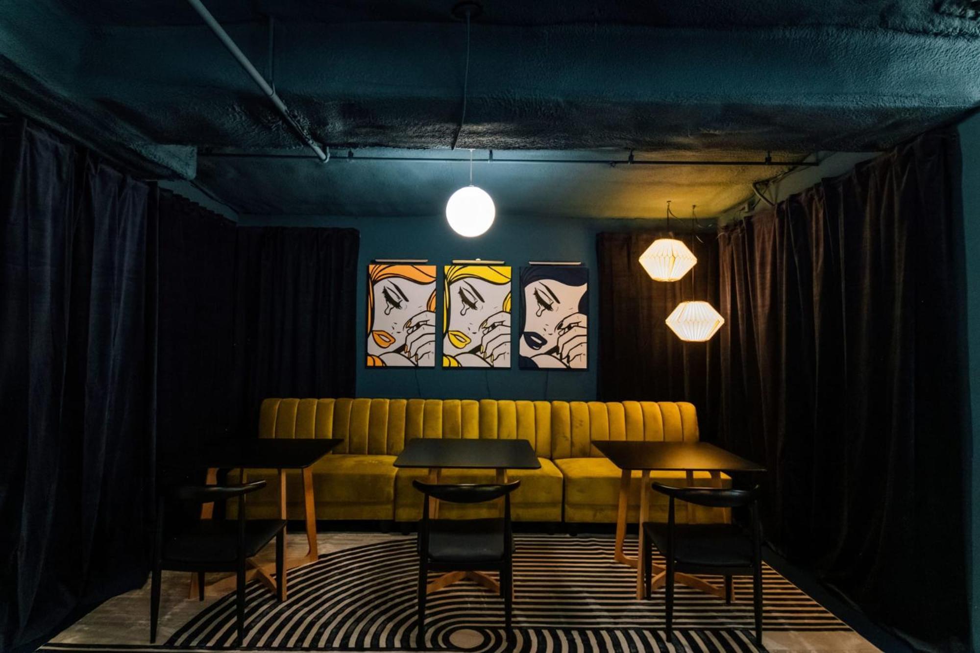Experience Modern Comfort At Savoy In